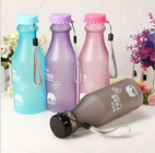 Garrafa livre plástica 500ML do casco da garrafa da água fria da fantasia BPA Tritan fornecedor