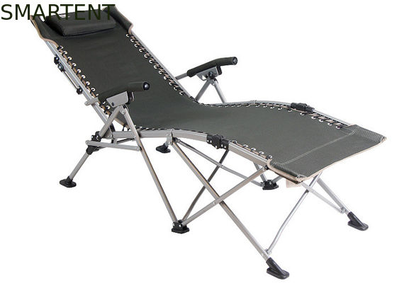 Comprar Quadro de tubo de aço portátil compacto de acampamento de cadeiras de praia dobrável 65 * 105 * 53CM Fabricação em linha