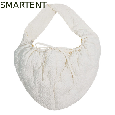Bolsa de ombro para animais de estimação fofa, cor branca, poliéster, bolsa de ombro para animais de estimação, quente de inverno, bolsa crossbody macia e confortável para animais de estimação fornecedor