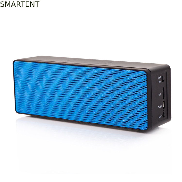 Bluetooth audio pequeno que caminha o orador do cubo do orador BK3.0 1100mAh Bluetooth fornecedor